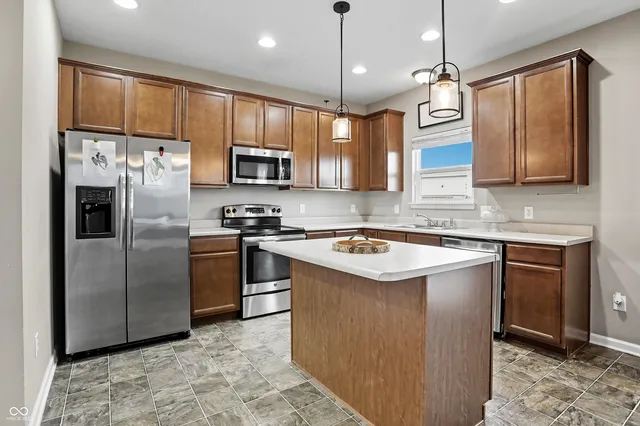 $298,000 | 10536 Deercrest Lane, Indianapolis, IN 46239