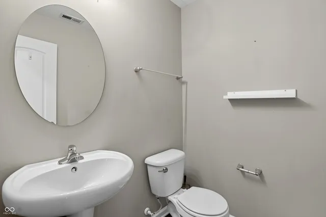 $298,000 | 10536 Deercrest Lane, Indianapolis, IN 46239