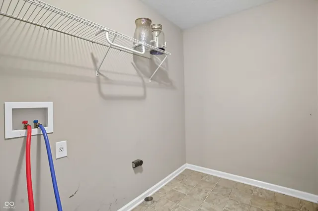 $298,000 | 10536 Deercrest Lane, Indianapolis, IN 46239