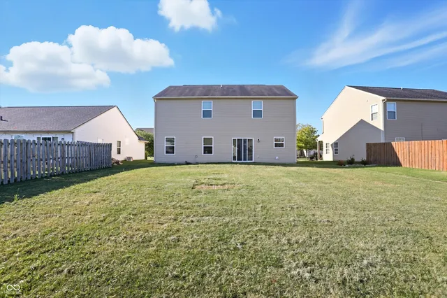 $298,000 | 10536 Deercrest Lane, Indianapolis, IN 46239