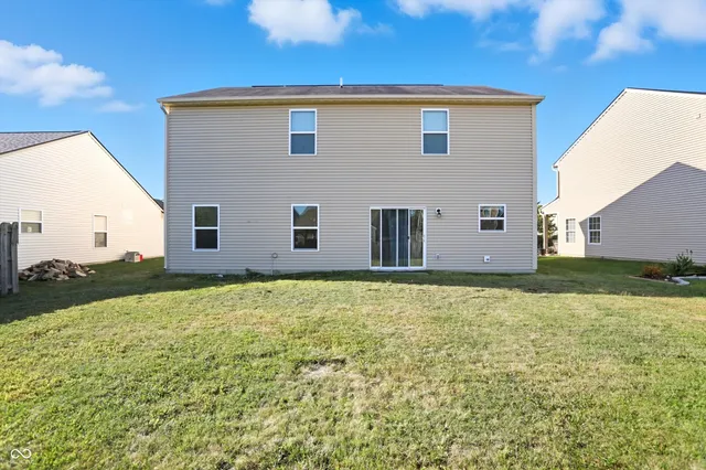 $298,000 | 10536 Deercrest Lane, Indianapolis, IN 46239