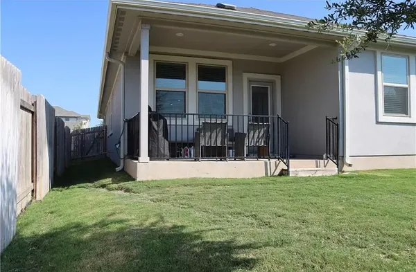 $2,000 | 201 McFarland Street, Georgetown, TX 78628