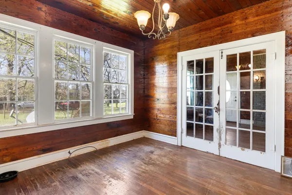 $119,700 | 101 West Planters Street, San Augustine, TX 75972