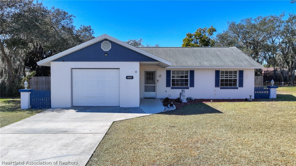 4237 Loquat Road Sebring, FL 33875 - Photo 1 of 34