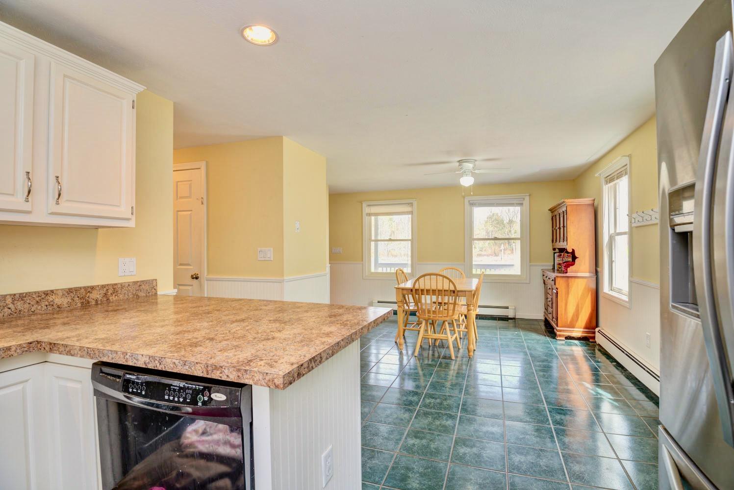 388 County Road Scarborough, ME 04074 - Photo 6 of 40 388 County Rd Scarborough ME-011