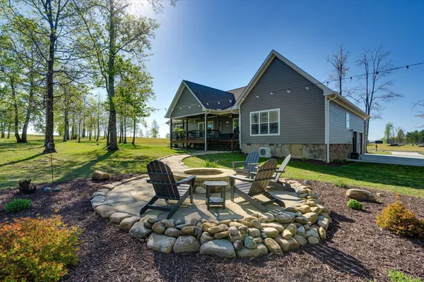 $674,900 | 240 Turkey Trot Lane, Jasper, TN 37347
