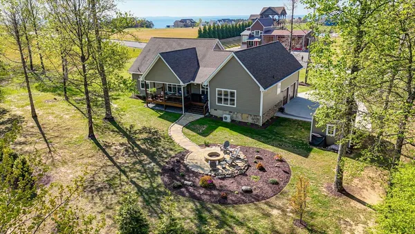 $674,900 | 240 Turkey Trot Lane, Jasper, TN 37347