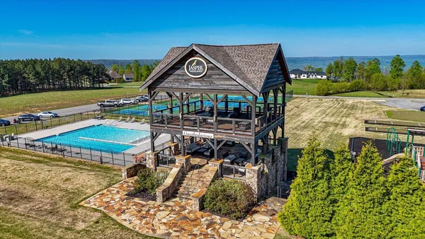 $674,900 | 240 Turkey Trot Lane, Jasper, TN 37347