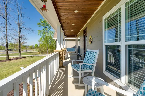 $674,900 | 240 Turkey Trot Lane, Jasper, TN 37347