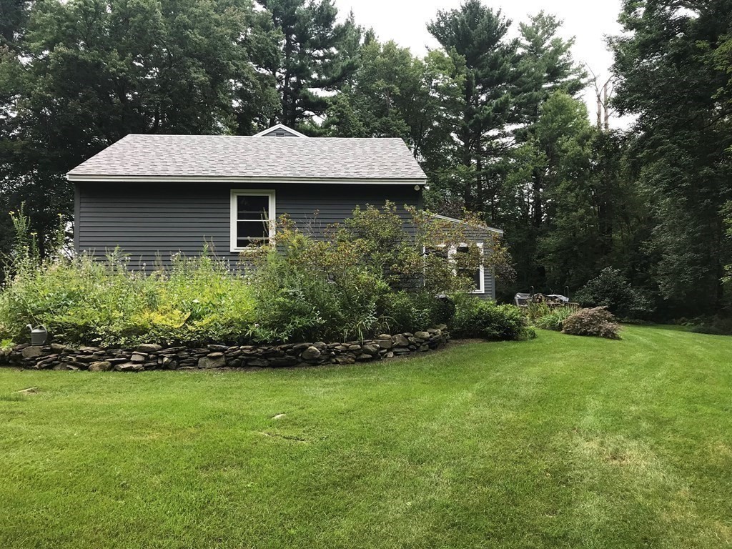 23 Griffin Road Londonderry, NH 03053 - Photo 27 of 33