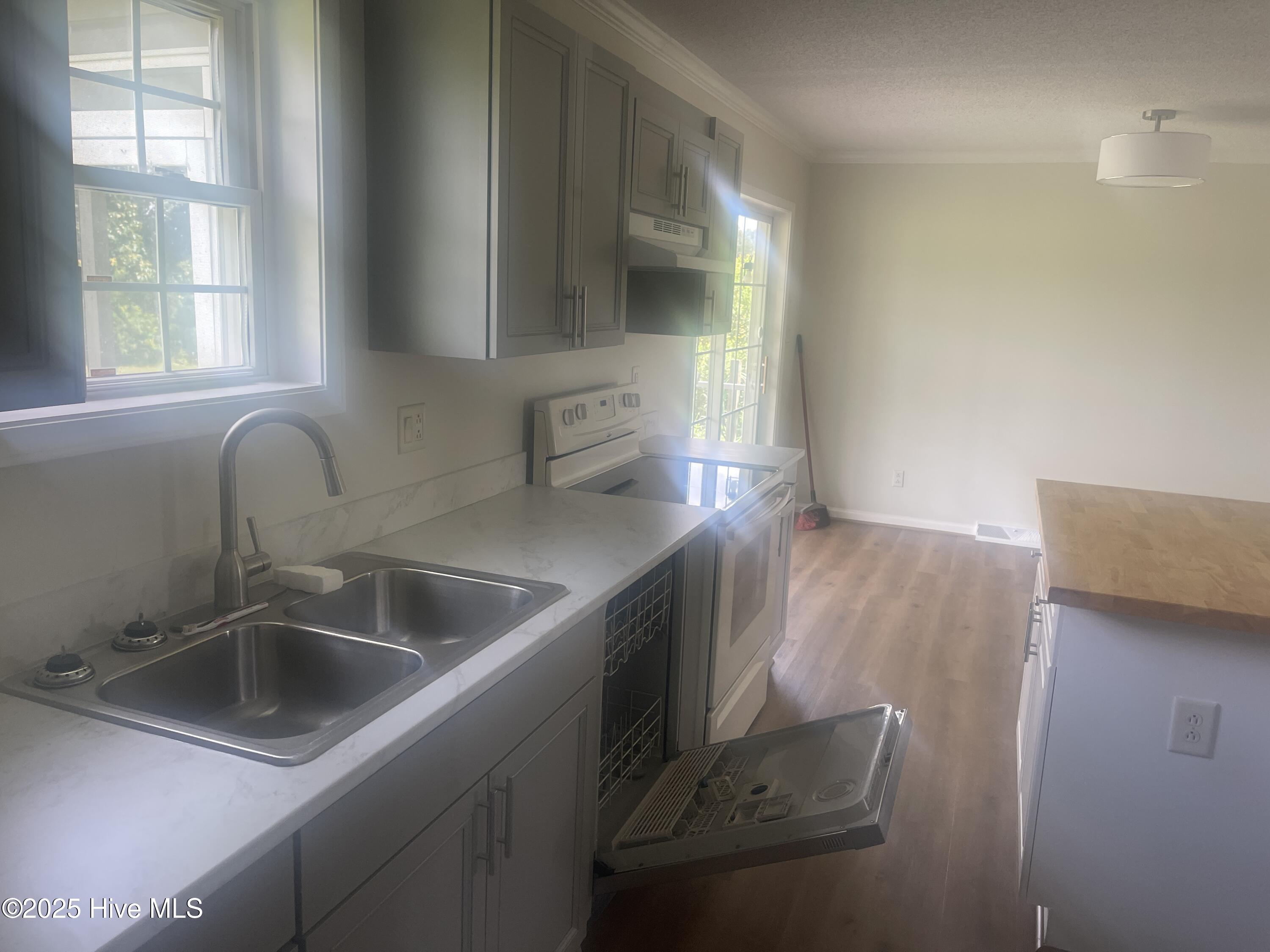 198 M M Ray Road Nakina, NC 28455 - Photo 11 of 15 Kitchen