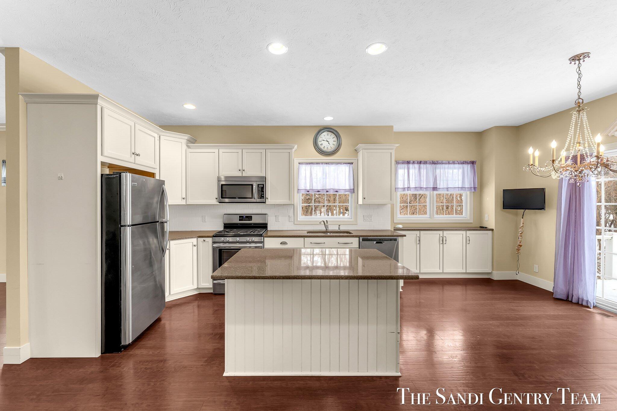 601 Lakeview Lane, Unit 1 Spring Lake, MI 49456 - Photo 12 of 40 05-AIV00602