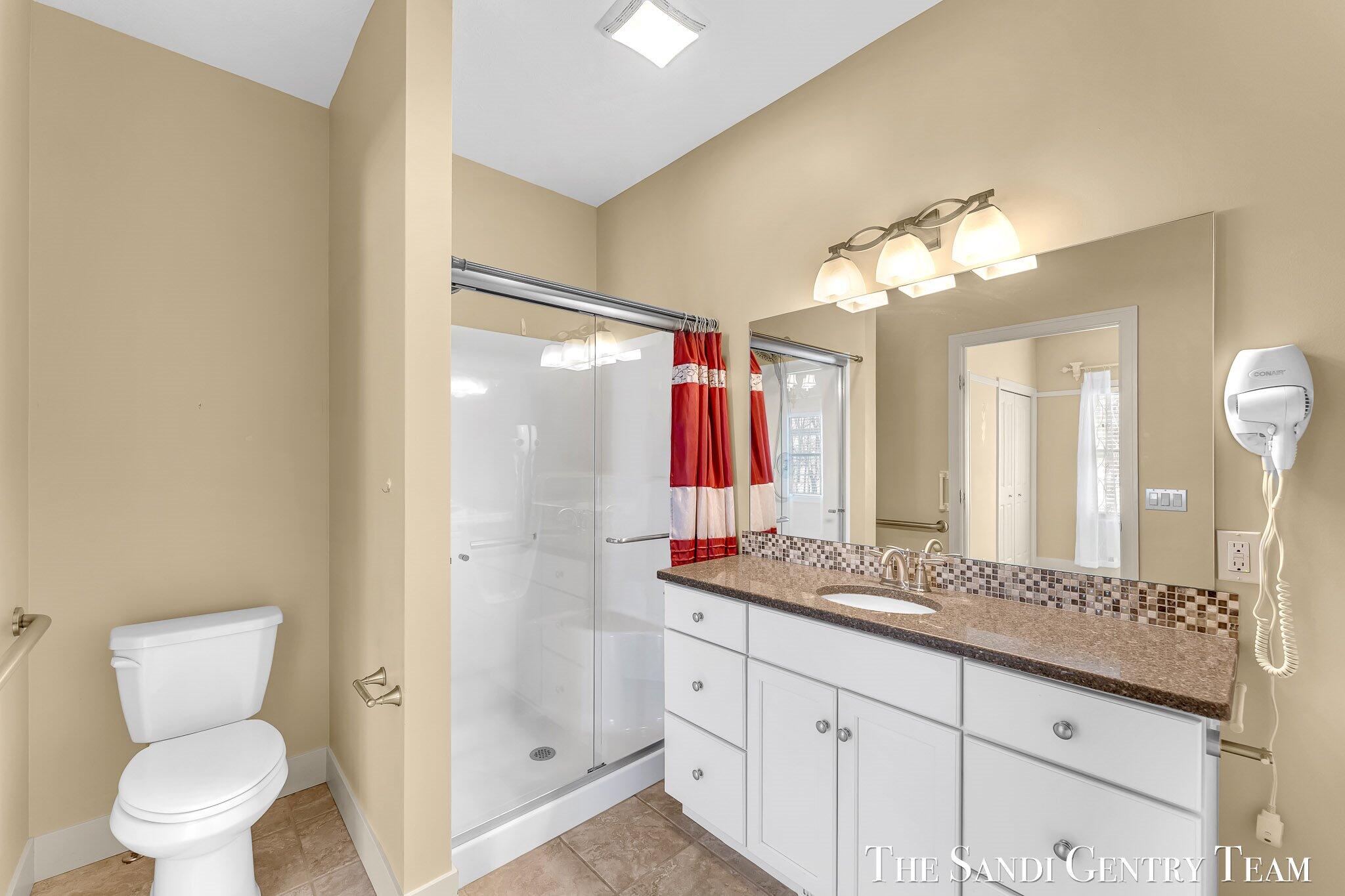 601 Lakeview Lane, Unit 1 Spring Lake, MI 49456 - Photo 19 of 40 20-AIV00682