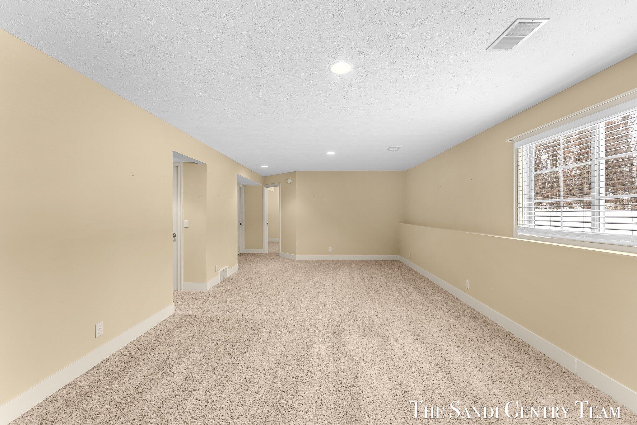 601 Lakeview Lane, Unit 1 Spring Lake, MI 49456 - Photo 26 of 40 23-AIV00557