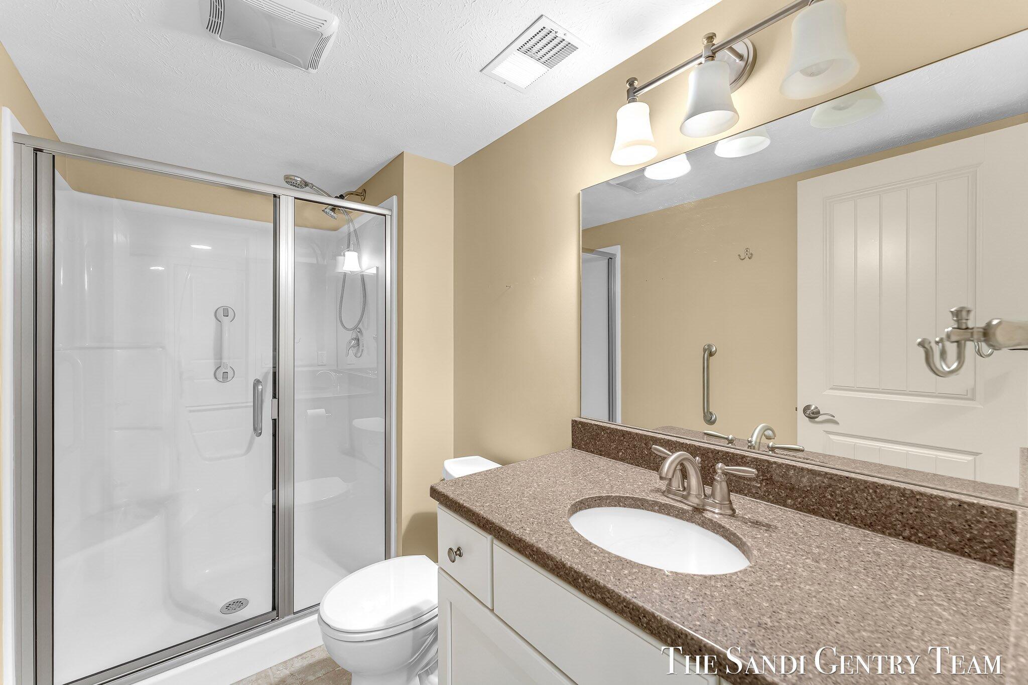 601 Lakeview Lane, Unit 1 Spring Lake, MI 49456 - Photo 29 of 40 24-AIV00562