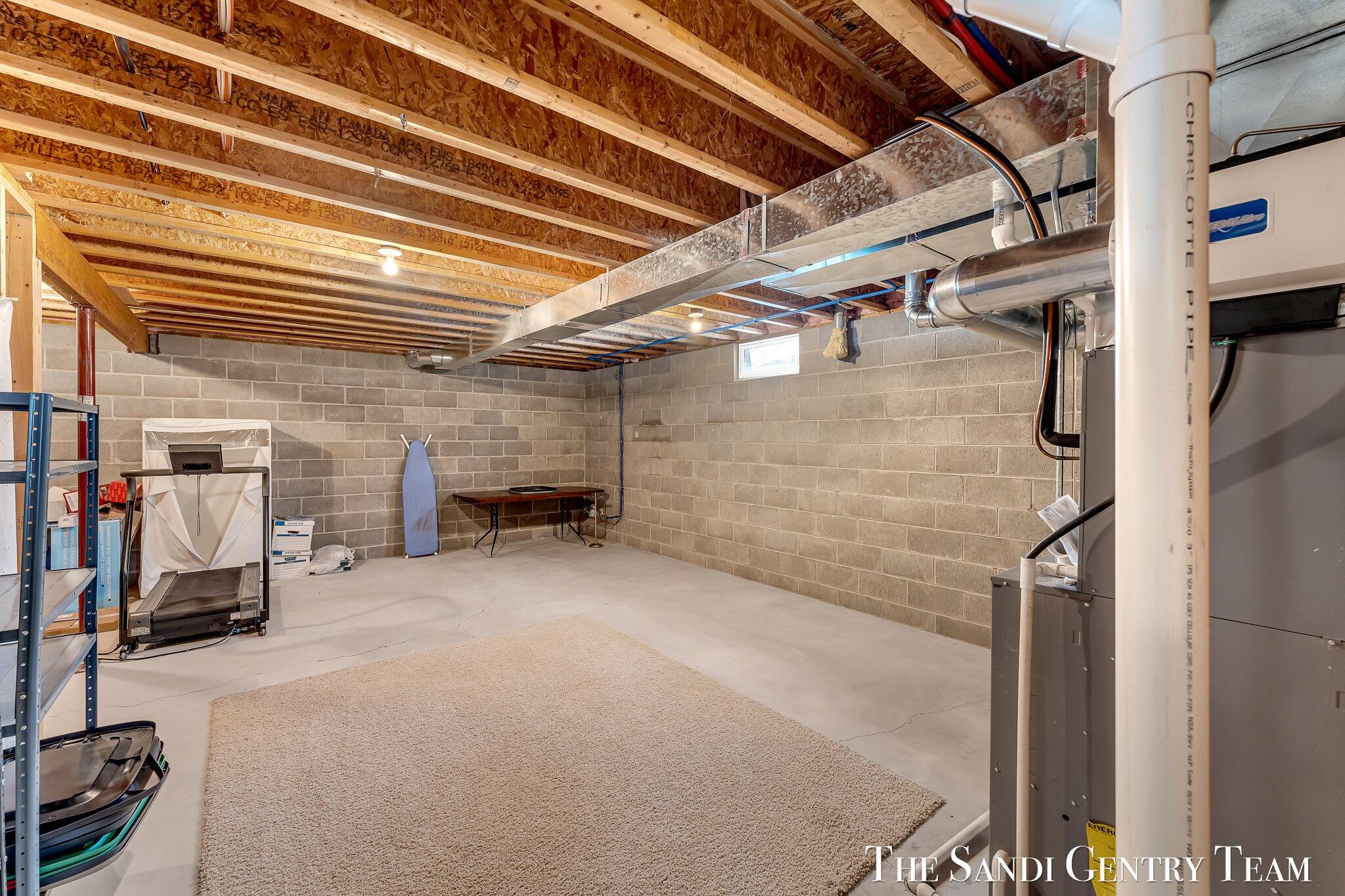 601 Lakeview Lane, Unit 1 Spring Lake, MI 49456 - Photo 31 of 40 32-AIV00522