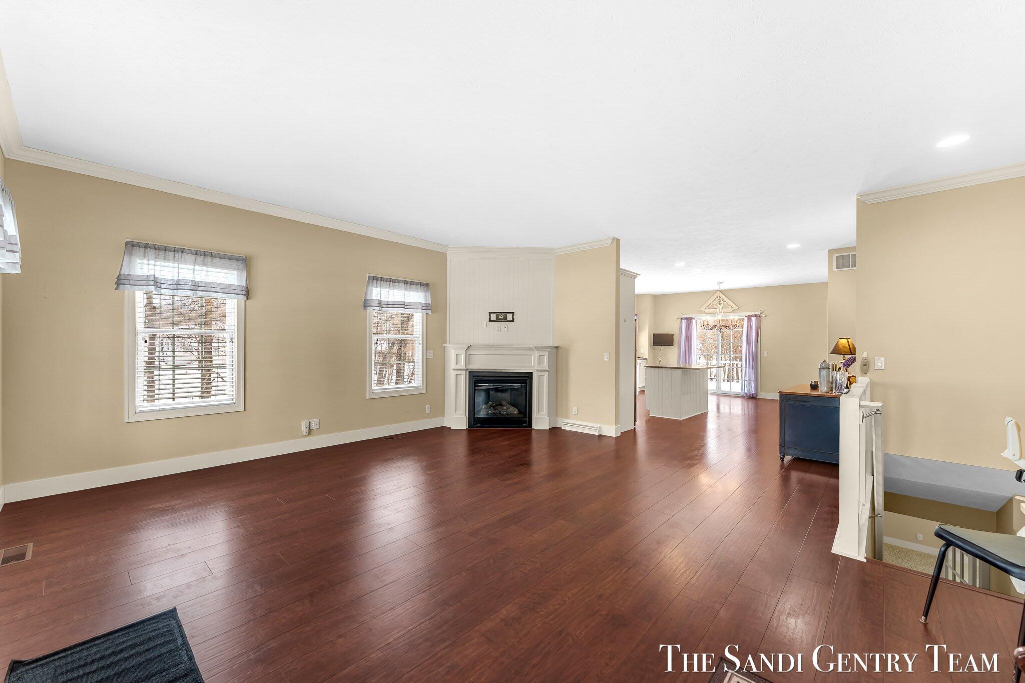 601 Lakeview Lane, Unit 1 Spring Lake, MI 49456 - Photo 5 of 40 12-AIV00577