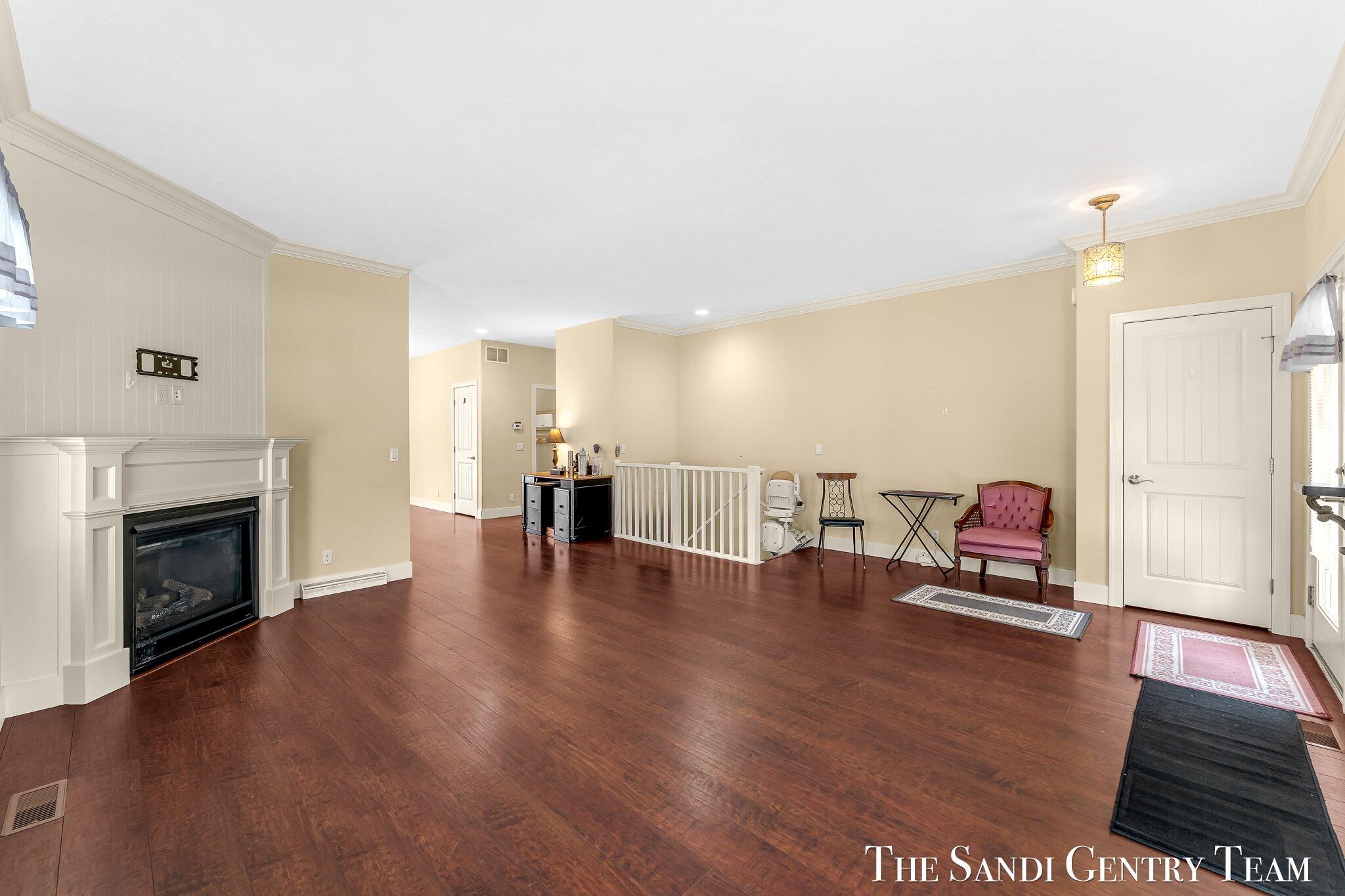 601 Lakeview Lane, Unit 1 Spring Lake, MI 49456 - Photo 7 of 40 14-AIV00587