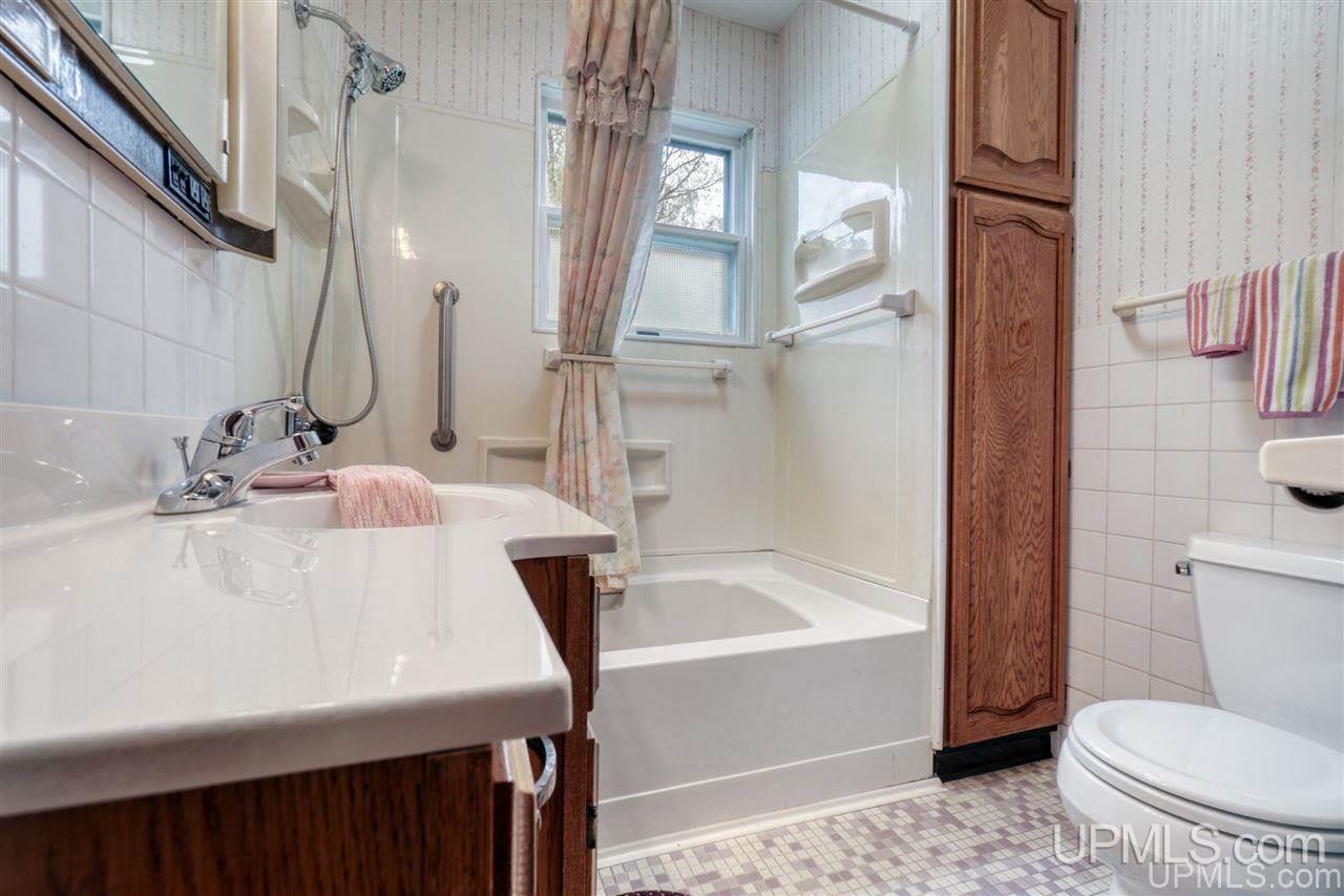 2587 Waucedah Road Vulcan, MI 49892 - Photo 14 of 35