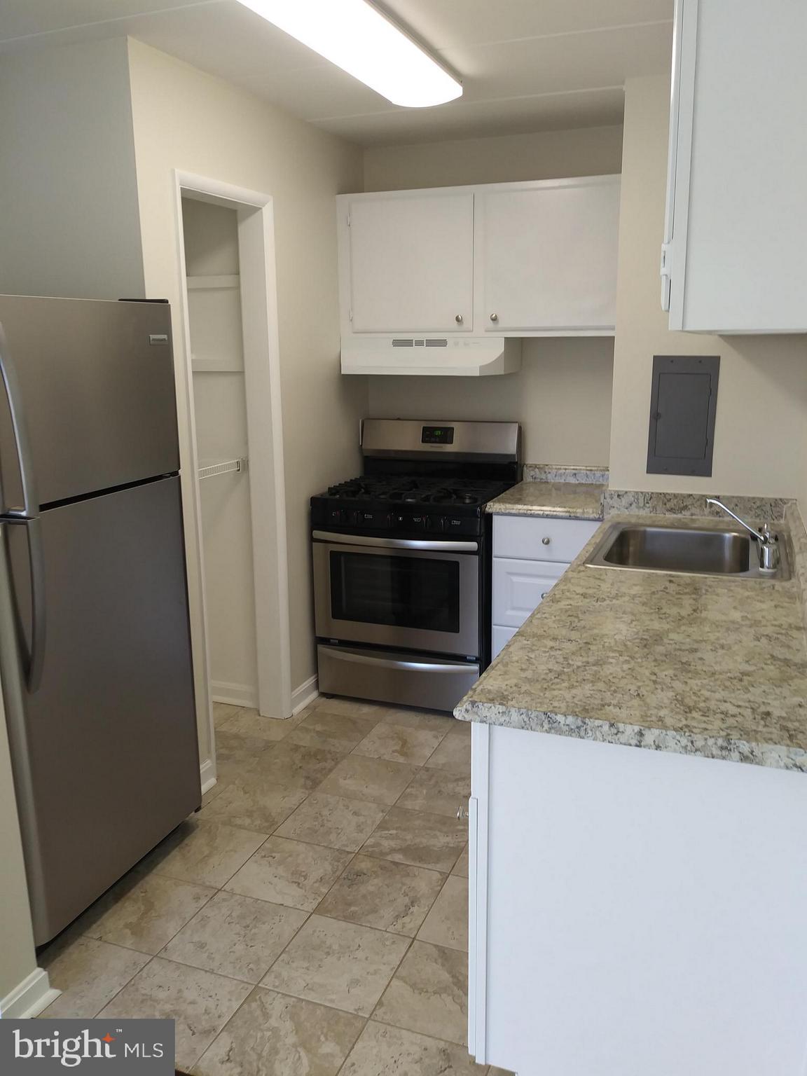 1800 Metzerott Road, Unit 303 Adelphi, MD 20783 - Photo 3 of 11 Gallery Image 3