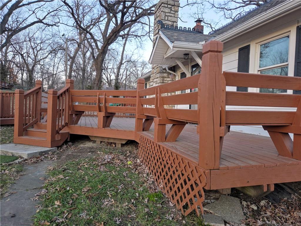 3831 Northeast Antioch Road Kansas City, MO 64117 - Photo 2 of 23