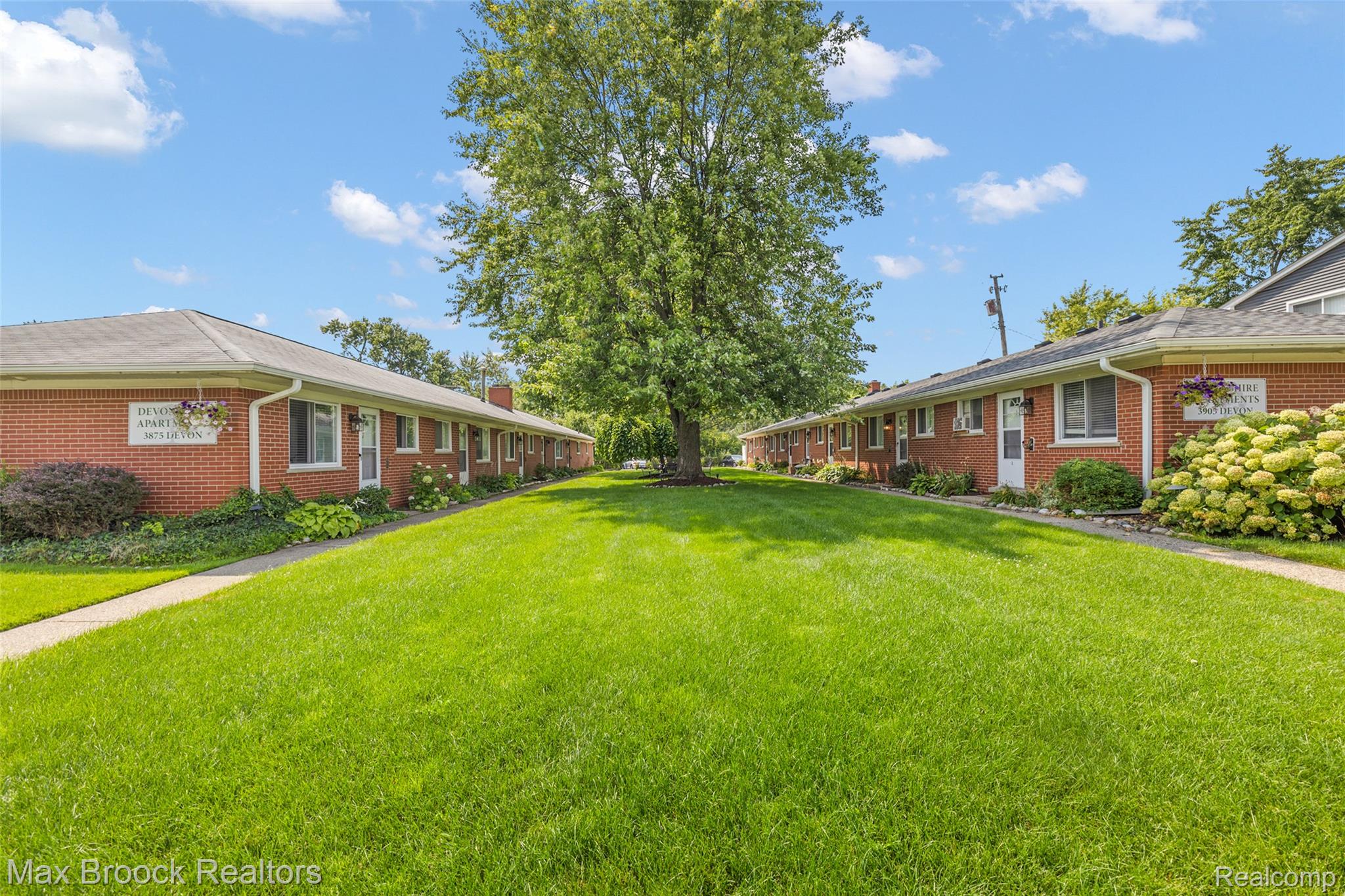 3875 Devon Road, Unit 10A Royal Oak, MI 48073 - Photo 27 of 28 3905 Devon-5.jpg