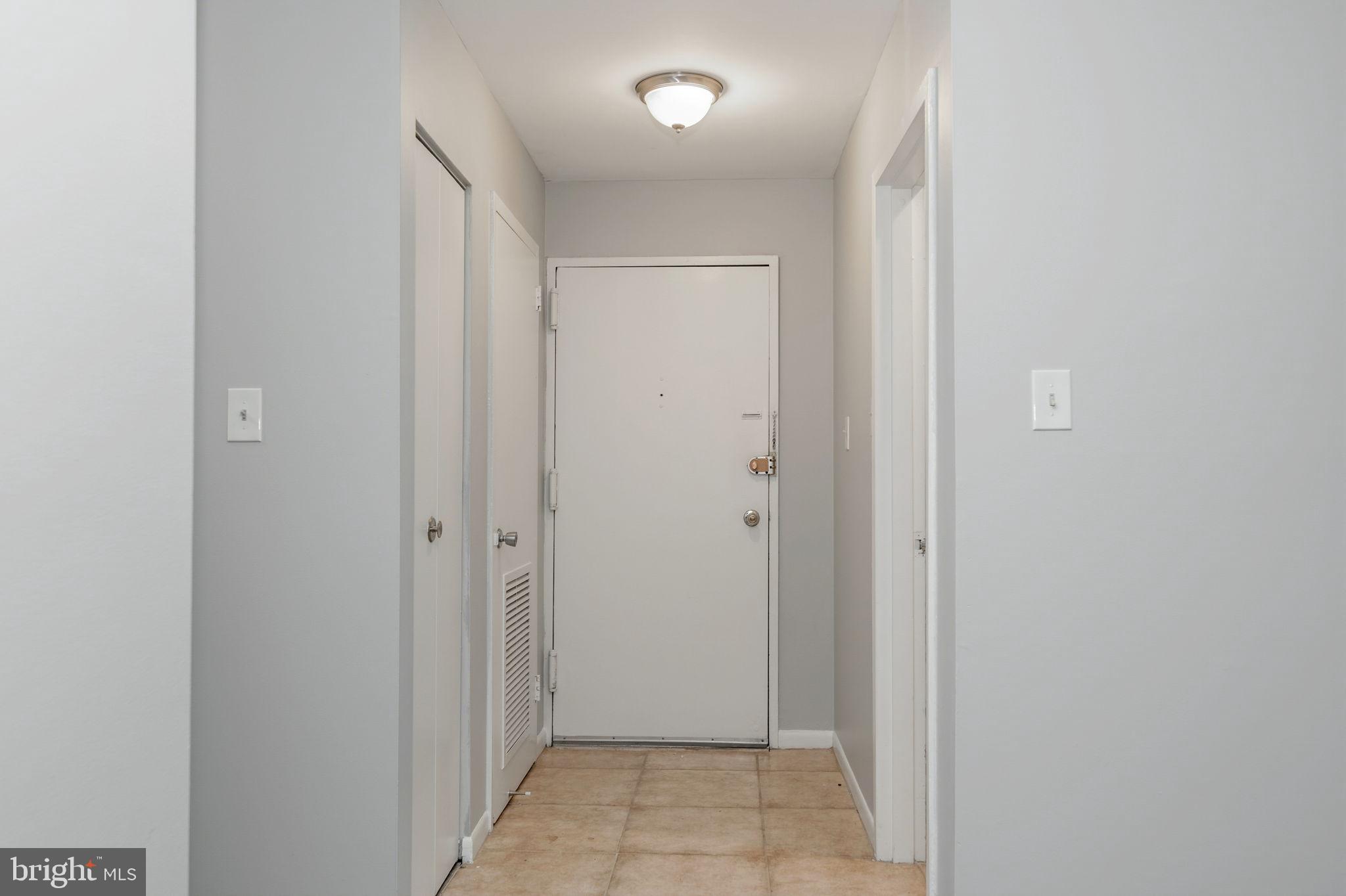 1443 Northgate Square, Unit 22B Reston, VA 20190 - Photo 25 of 42 a view of room