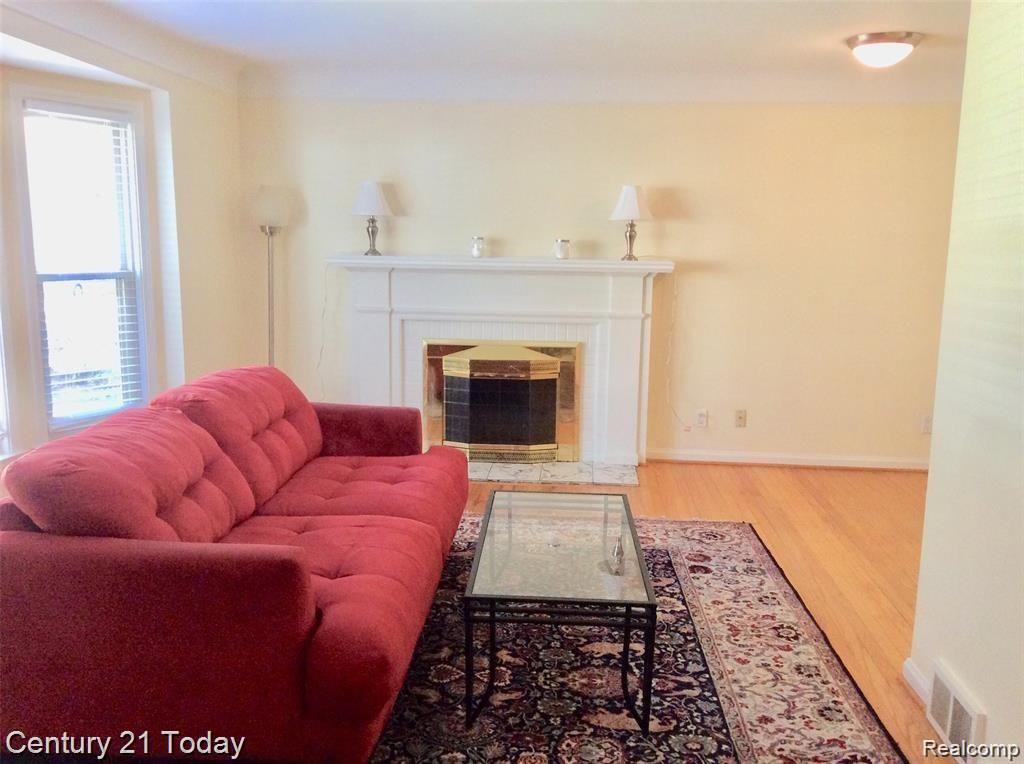 4407 Samoset Road Royal Oak, MI 48073 - Photo 11 of 36 11.jpg