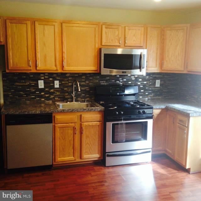 5116 Fredcrest Road Baltimore, MD 21229 - Photo 6 of 12 Kitchen