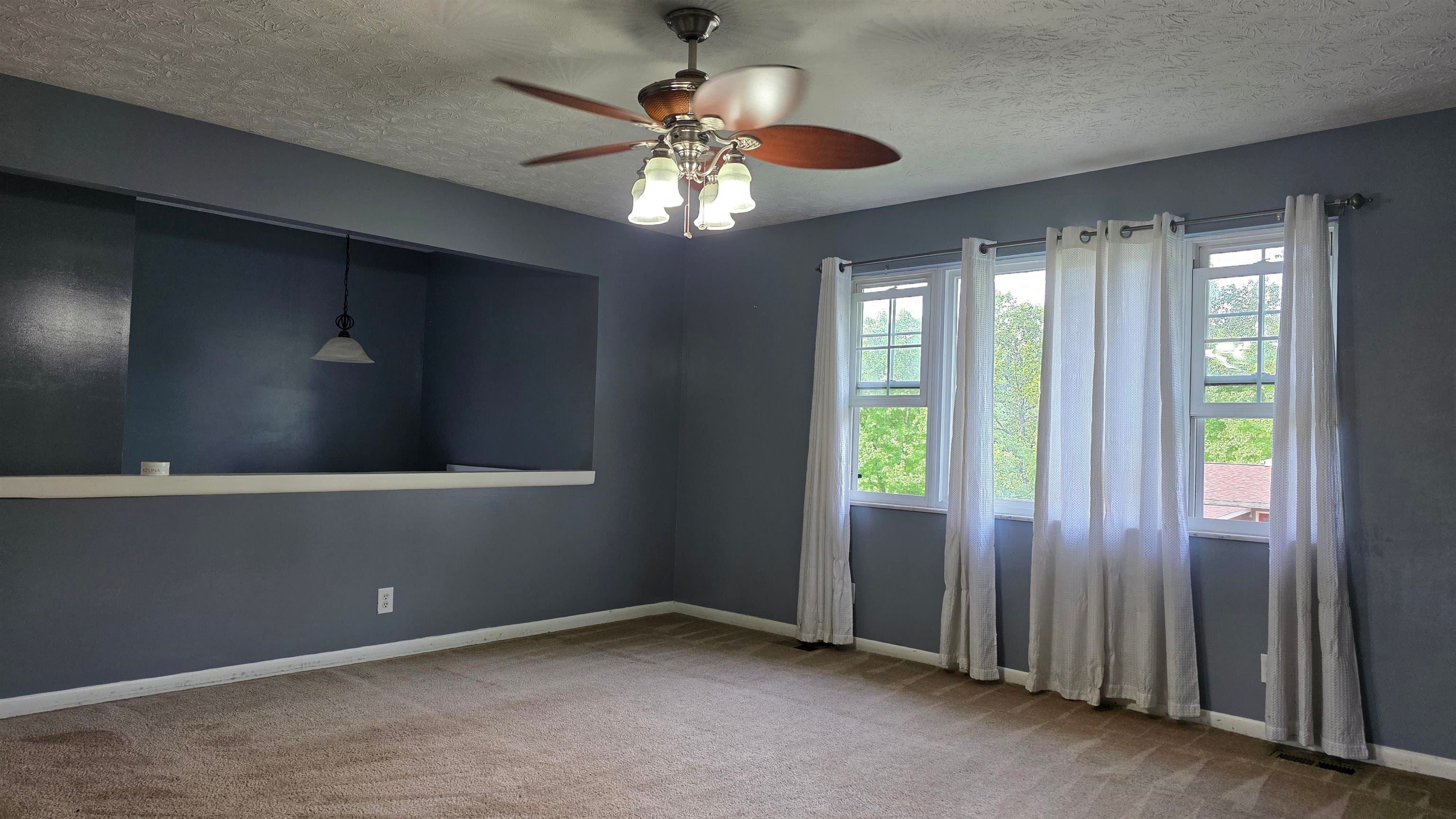 38 Ray Road Huntington, WV 25704 - Photo 4 of 27 Gallery Image 4