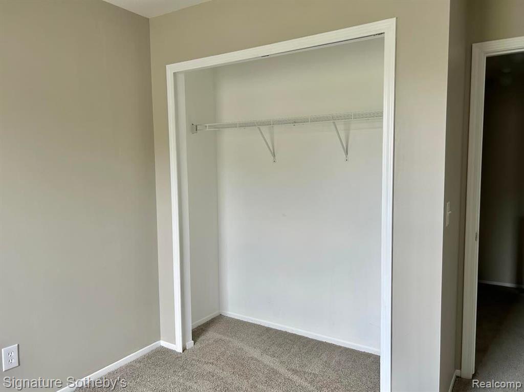 130 Pine Tree Ridge, Unit 3 Waterford, MI 48327 - Photo 10 of 17