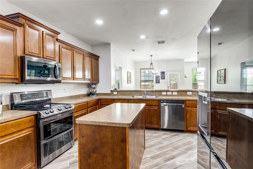 1800 Rodeo Drive Anna, TX 75409 - Photo 8 of 33 Large kitchen with great island space.