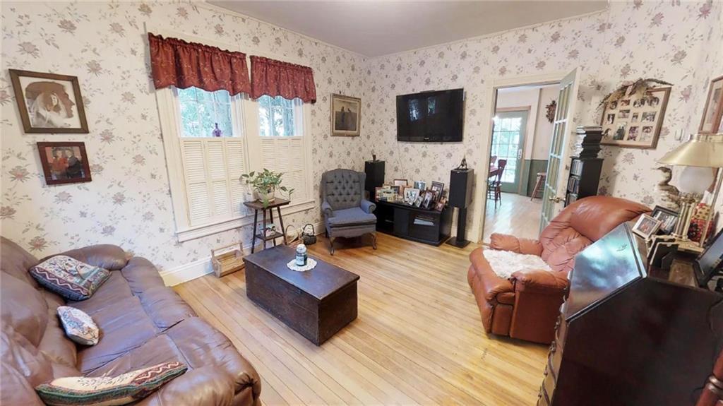 145 Main Street Warren, ME 04864 - Photo 9 of 27 Tastefully maintained historic...