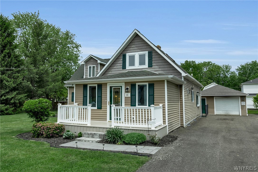 21 Middlesex Road Orchard Park, NY 14127 - Photo 1 of 50