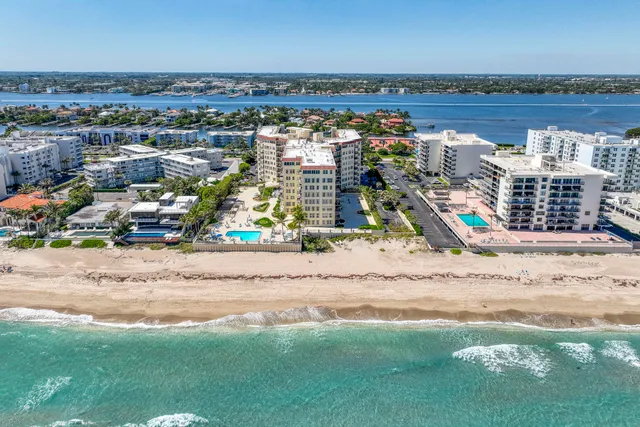 $494,990 | 3475 South Ocean Boulevard, Unit 210, Palm Beach, FL 33480