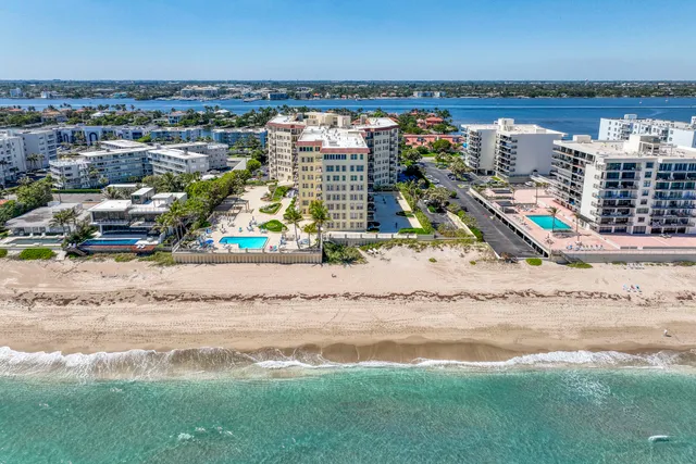 $494,980 | 3475 South Ocean Boulevard, Unit 210, Palm Beach, FL 33480