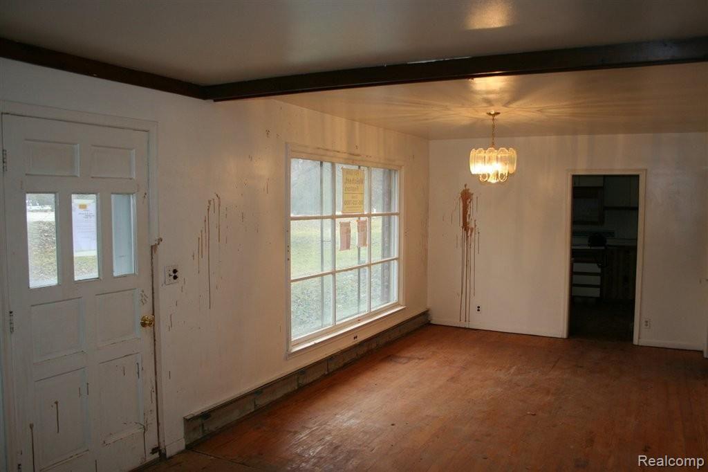 852 East Gunn Road Rochester, MI 48306 - Photo 7 of 25 2012-11-12 12.30.22.jpg