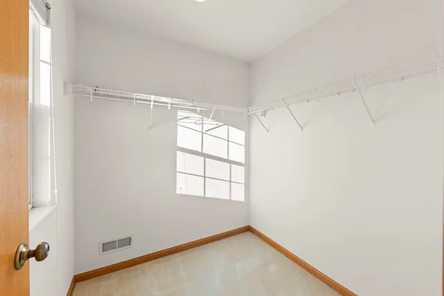 $419,900 | 2532 Sagamore Circle, Aurora, IL 60503