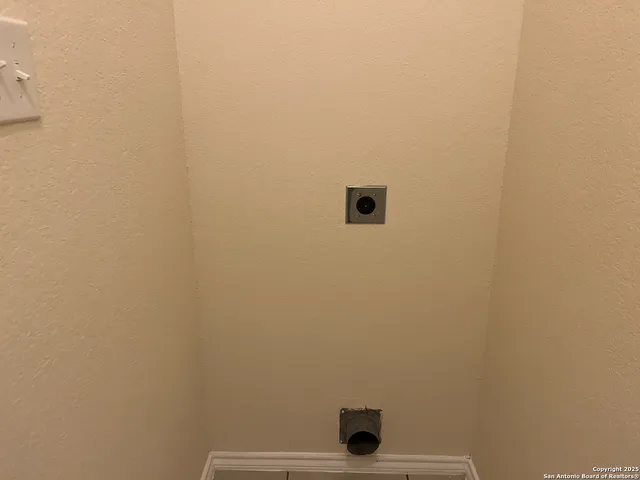 $1,425 | 8711 Azul Sky Court, Converse, TX 78109