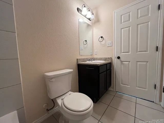 $1,425 | 8711 Azul Sky Court, Converse, TX 78109