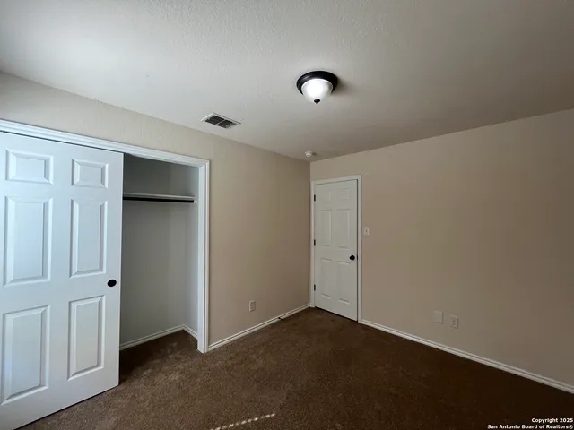 $1,425 | 8711 Azul Sky Court, Converse, TX 78109