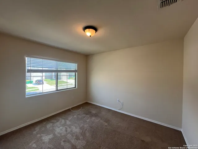 $1,425 | 8711 Azul Sky Court, Converse, TX 78109