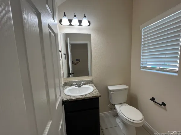 $1,395 | 8711 Azul Sky Court, Converse, TX 78109