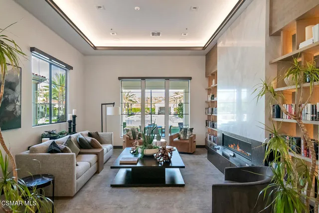 $1,199,900 | 2400 Conroy Avenue, Camarillo, CA 93012