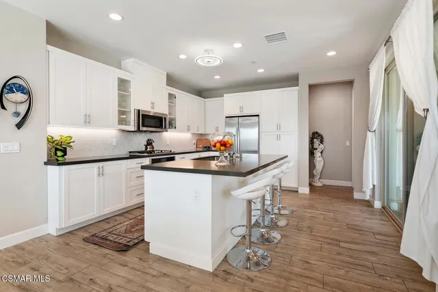 $1,199,900 | 2400 Conroy Avenue, Camarillo, CA 93012