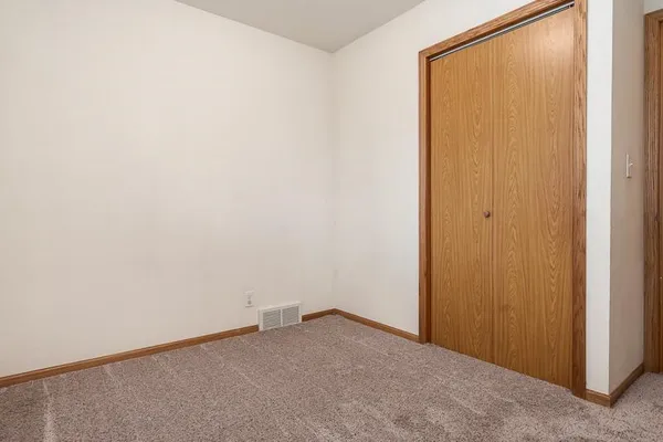 $125,000 | 3311 Hanover Drive, Rockford, IL 61101