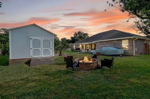 $725,000 | 3005 P.G.A Boulevard, Navarre, FL 32566