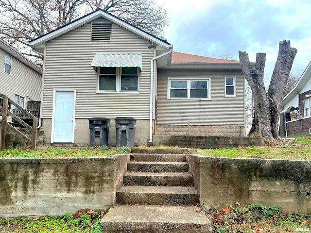 $55,000 | 405 West College Street, Carbondale, IL 62901