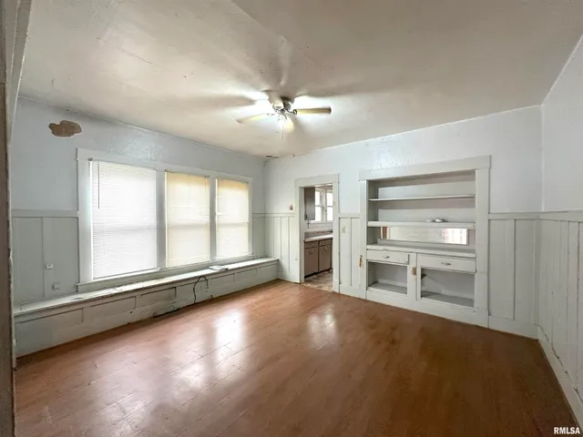 $55,000 | 405 West College Street, Carbondale, IL 62901