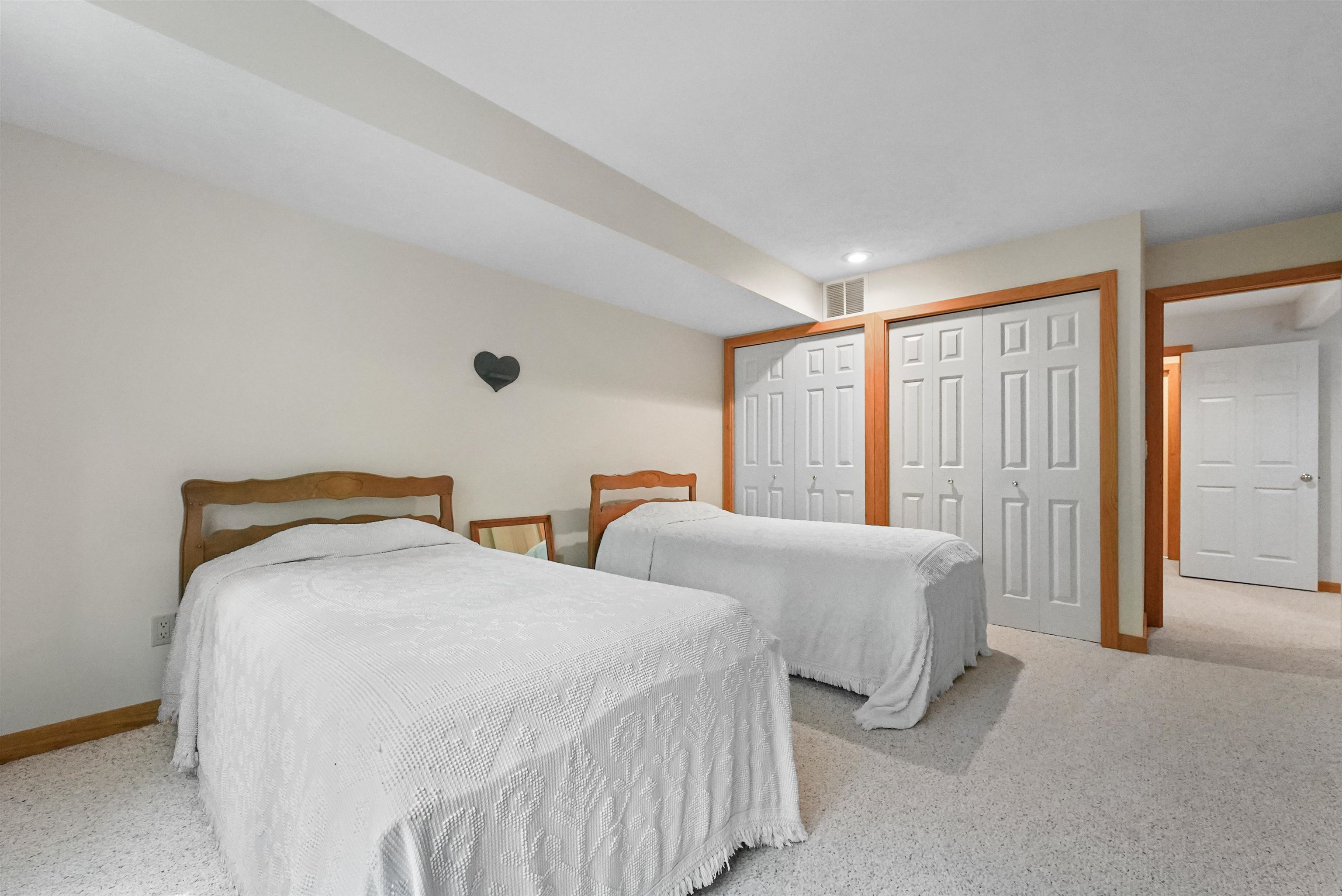274 Port Mission Road Traverse City, MI 49686 - Photo 28 of 29 1912837-27.JPG
